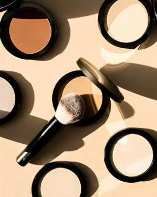 7 Base de maquillaje mineral prensada Glo Beauty